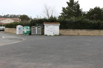 Parking et poubelles