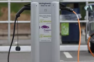 Borne recharge Parking d'Intermarché