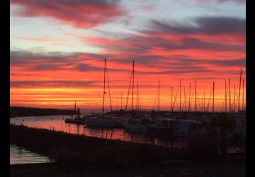 Coucher de soleil sur le port du Douhet