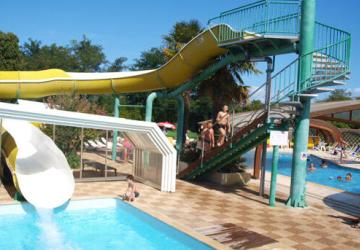 ile d'Oleron Camping La Brande toboggan aquatique et piscine chauffée