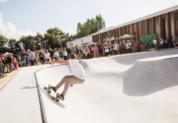 Skateboard