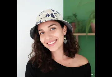 Exposition de chapeaux et accessoires de l'atelier Clairedelune