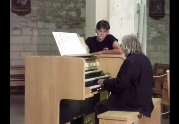 Simon Warin à l'orgue